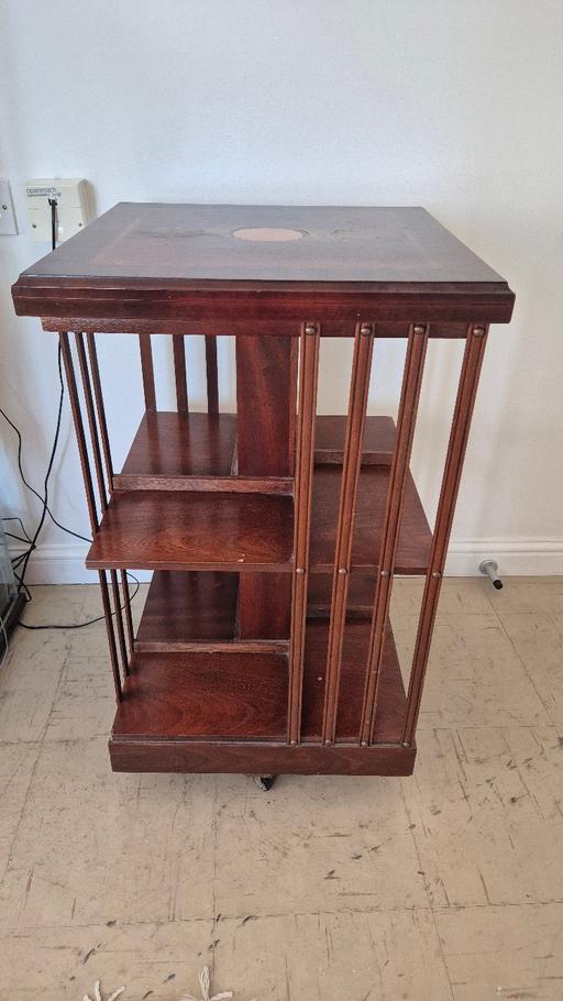 Buy & Sell Canonbury North London - Photos for Revolving Library