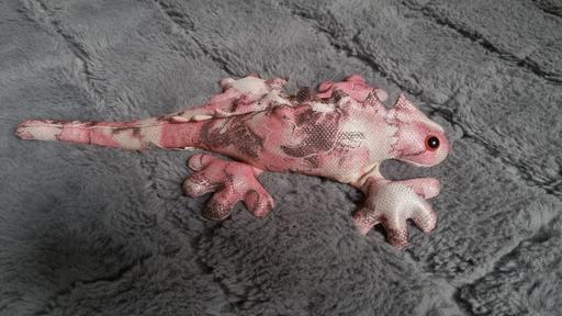 Buy & Sell Clayton West Kirklees - Photos for Large Pink Lizard Sand Toy