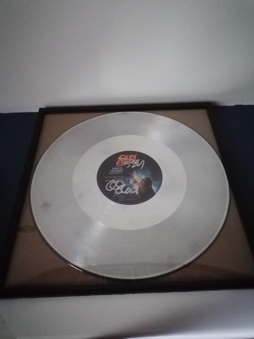 Buy & Sell Walsall West Midlands - Photos for Ozzy osbourne signed disc