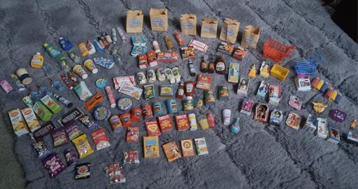 Buy & Sell Clayton West Kirklees - Photos for Large Mini Brands Bundle