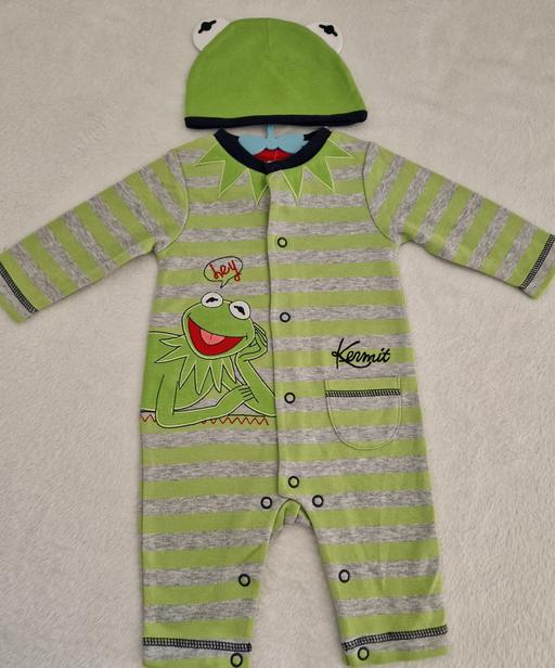 Buy & Sell Shard End Birmingham - Photos for New 0-3 mths Kermit baby boy sleepsuit