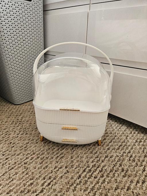 Buy & Sell Newton Doncaster - Photos for Cosmetics storage..pls read description