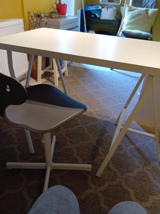 Buy & Sell Birchills Walsall - Photos for Child Desk and Chair