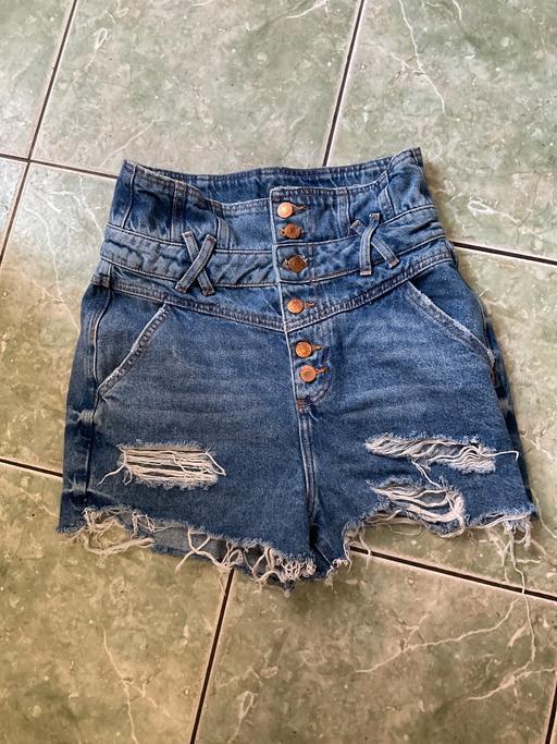 Buy & Sell Tipton Sandwell - Photos for River island shorts