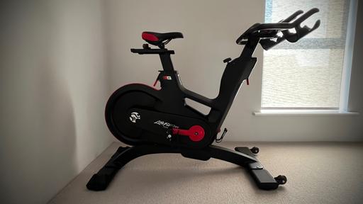 Buy & Sell Pease Pottage Mid Sussex - Photos for Life Fitness IC7 Indoor Exercise Bike