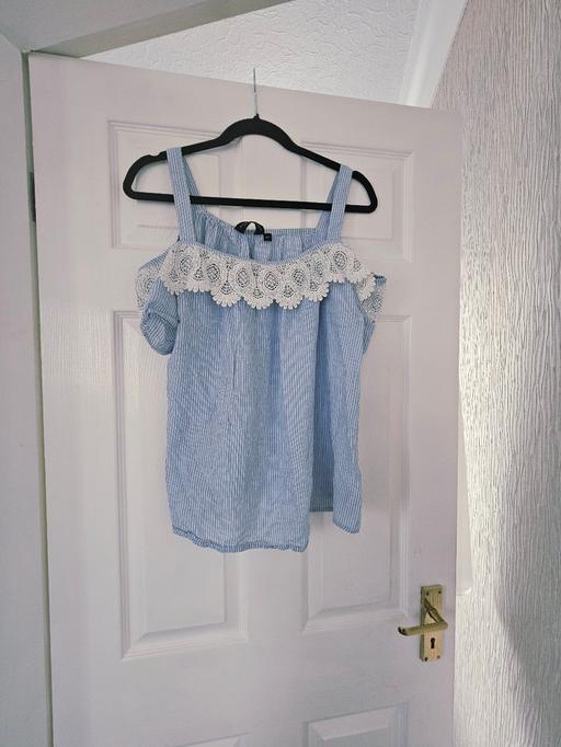 Buy & Sell Newton Doncaster - Photos for Dorothy Perkins summer top, size 14.