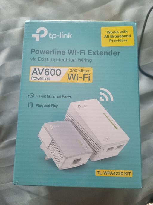Buy & Sell Stourbridge Dudley - Photos for tp-link powering wifi extender AV600 brand ne