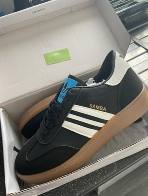 Buy & Sell Wrose Bradford - Photos for Ladies trainers