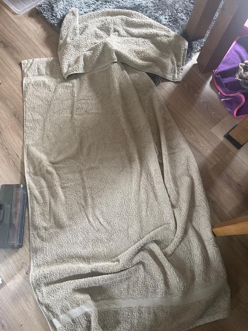 Buy & Sell Wickersley Rotherham - Photos for Beige bath large sheet and hand towel