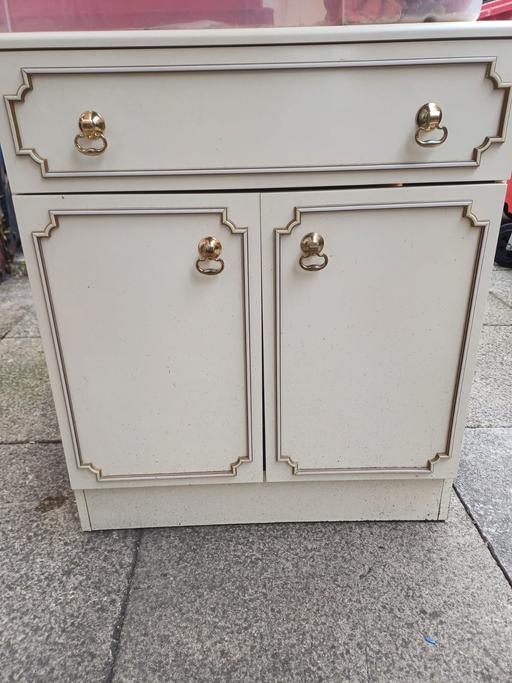 Buy & Sell Manor House North London - Photos for 3x Dressers
