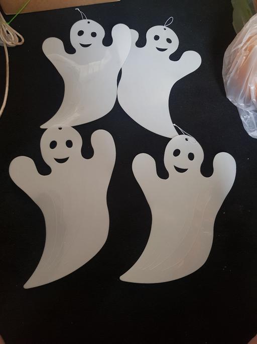 courses Longley Sheffield - Photos for 4 glow in dark Halloween decorations