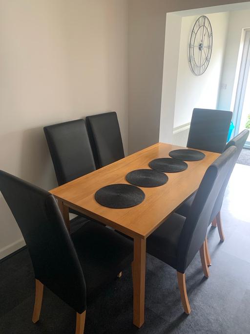 Buy & Sell Penn Wolverhampton - Photos for Solid wood dining table & 6 black chairs set