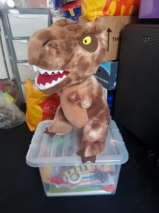 Buy & Sell Longley Sheffield - Photos for large dinasour soft toy