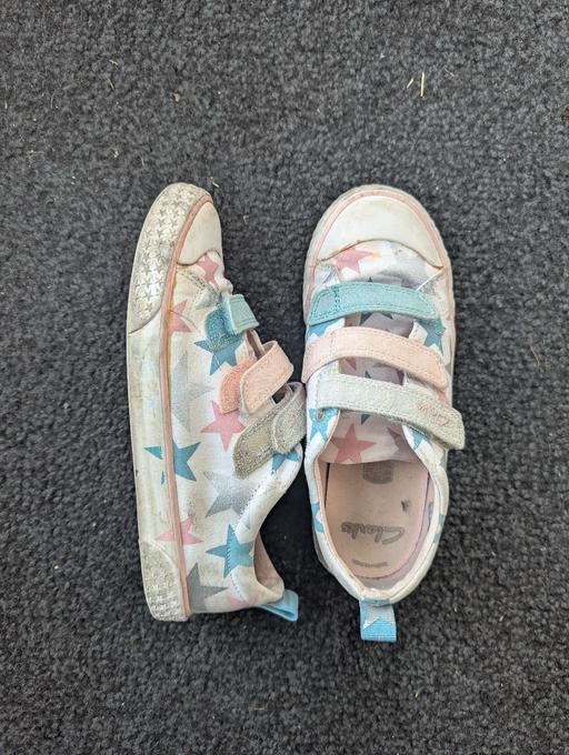 Buy & Sell Sheldon Birmingham - Photos for CLARKS GIRLS TRAINERS 13.5 G