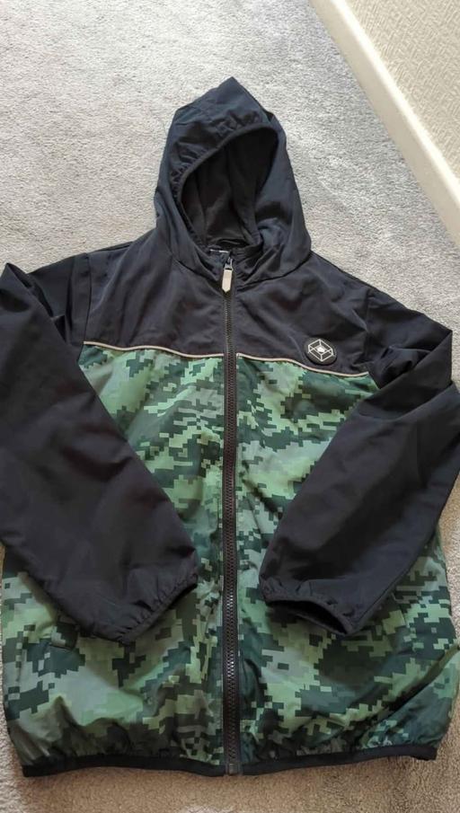 Buy & Sell Sheldon Birmingham - Photos for BOYS WATERPROOF JACKET SIZE 10-11