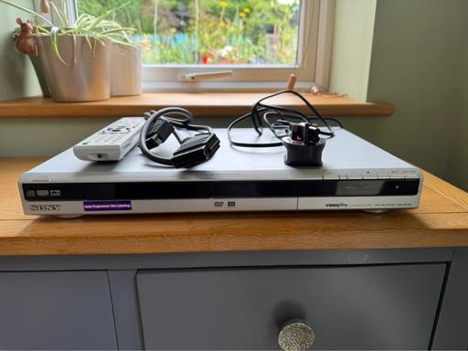 Buy & Sell Two Gates Tamworth - Photos for Sony RDR-GX120 DVD Recorder