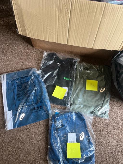 Buy & Sell Prenton Wirral - Photos for 100Nike/asics sportswear men’swomens clothing