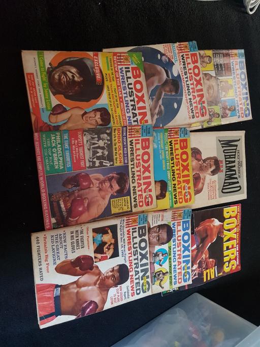 courses Longley Sheffield - Photos for job lot of boxing magazines