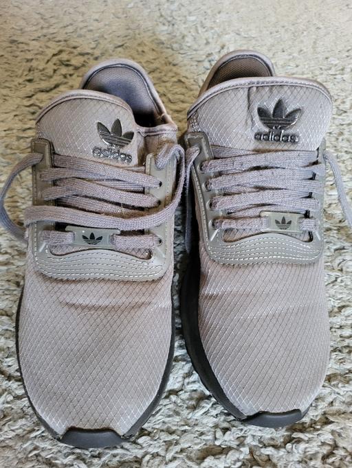 Buy & Sell Helsby Cheshire West and Chester - Photos for boys Adidas grey trainers size 4