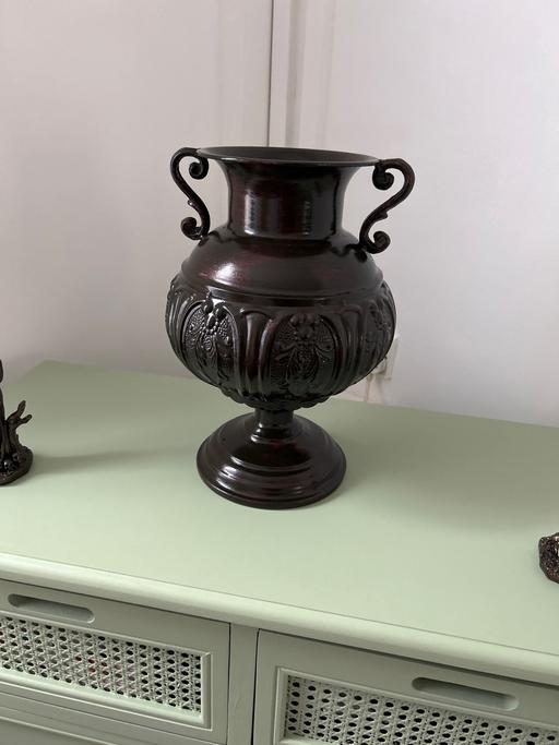 Buy & Sell Wombwell Barnsley - Photos for New Bronze Metal urn vase
