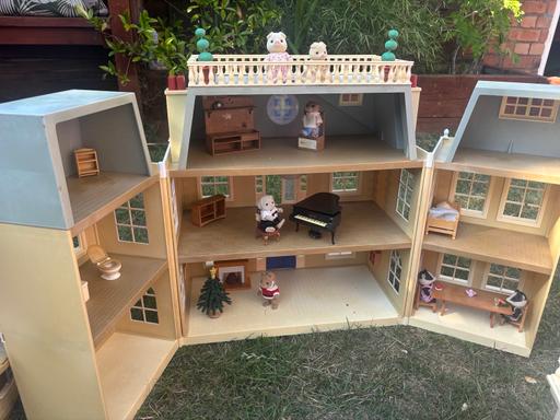 Buy & Sell Kings Norton Birmingham - Photos for Syvanian families characters + houses