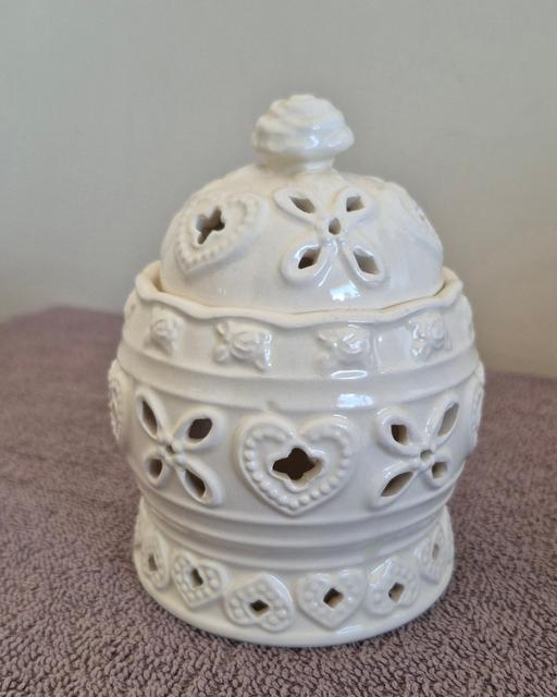 Buy & Sell Hixon Stafford - Photos for French Farmhouse Shabby Chic Ceramic Pot