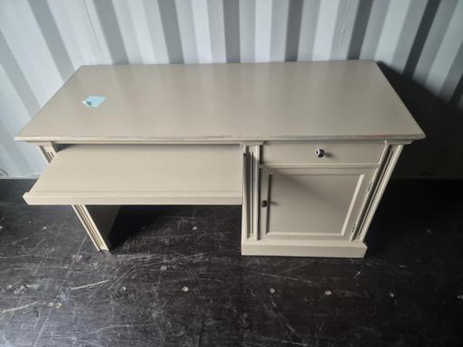 Buy & Sell Kingston Barnsley - Photos for Great desk for someone