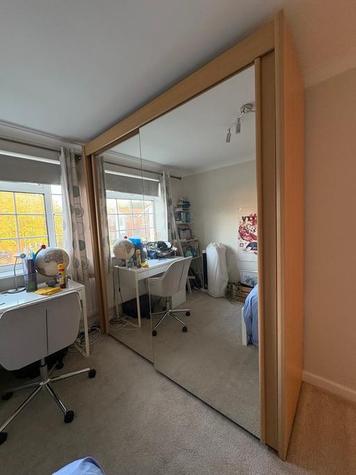Buy & Sell Chalfont Saint Peter Buckinghamshire - Photos for Large wardrobe with mirrored sliding doors