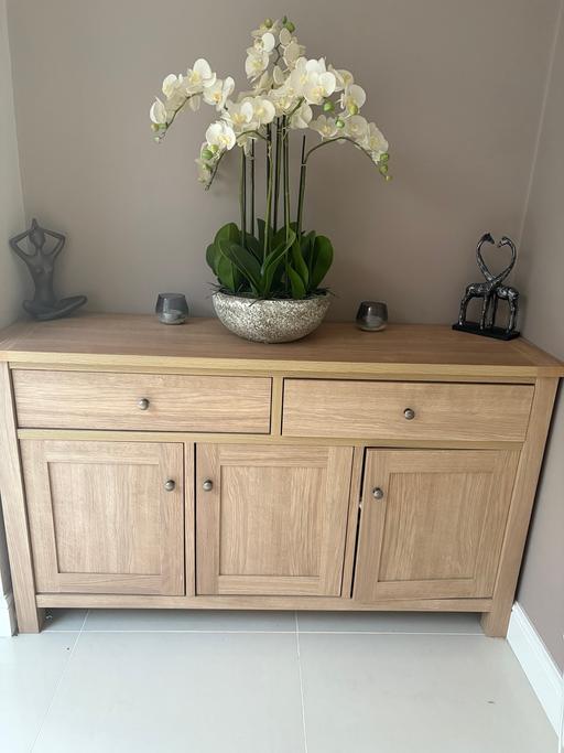Buy & Sell Chalfont Saint Peter Buckinghamshire - Photos for Brown dining sideboard