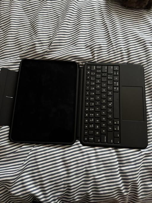 Buy & Sell Wavertree Liverpool - Photos for iPad Pro 11” (M4, 256GB Wi-Fi)