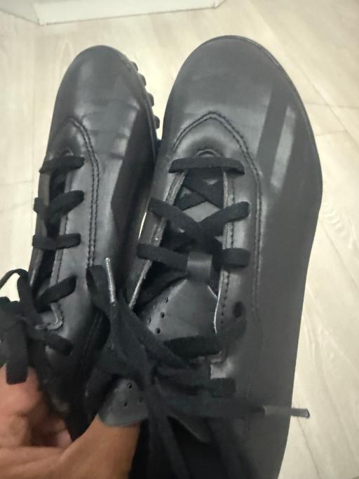 Buy & Sell Cambridge Heath East London - Photos for Addidas football boots.