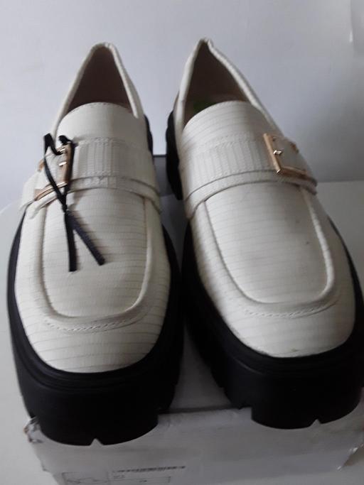 Buy & Sell Little Venice West London - Photos for TK Maxx Elle-Trendy Fashion Cream Chunky Lofa