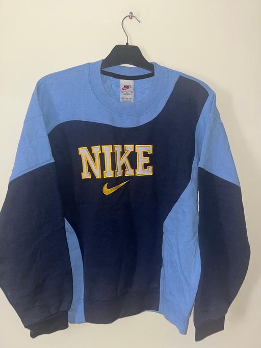 Buy & Sell Holme Wood Bradford - Photos for Nike Embroidered Logo Sweatshirt