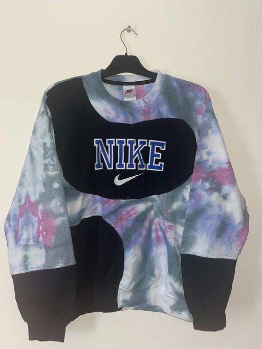 Buy & Sell Holme Wood Bradford - Photos for Nike Embroidered Logo Sweatshirt