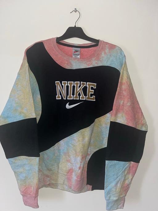 Buy & Sell Holme Wood Bradford - Photos for Nike Embroidered Logo Sweatshirt