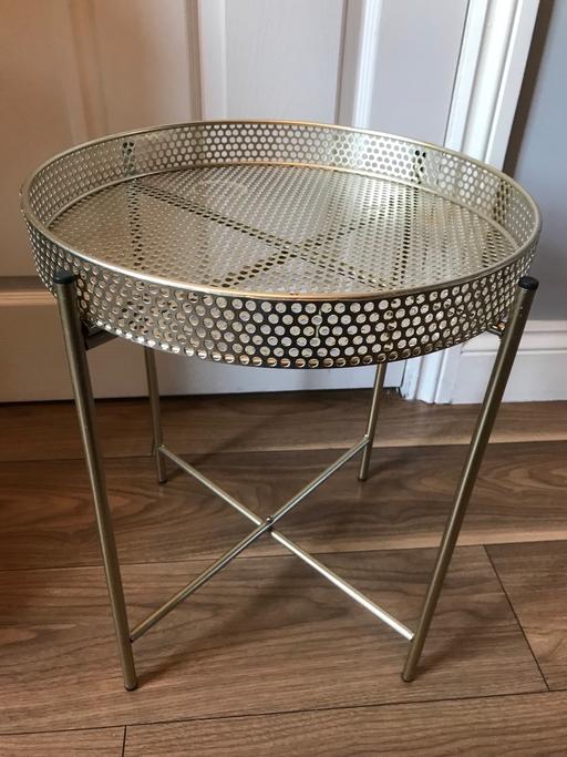 Buy & Sell North Shields North Tyneside - Photos for 💎 Gold metal round table