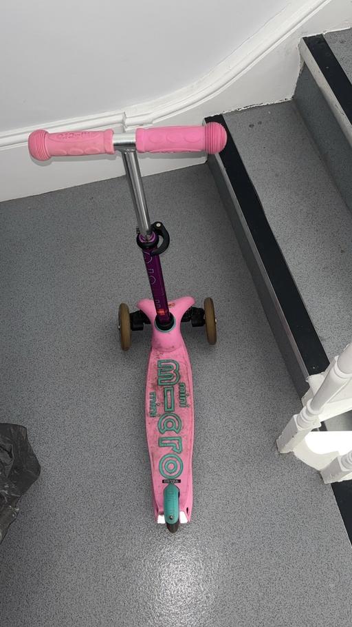 Buy & Sell Upper Holloway North London - Photos for Micro scooter