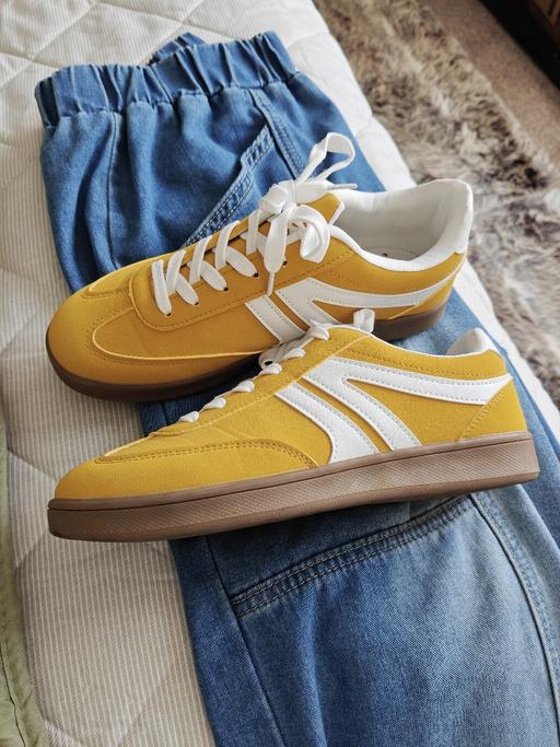 Buy & Sell Blackhall Rocks County Durham - Photos for size6 trainers