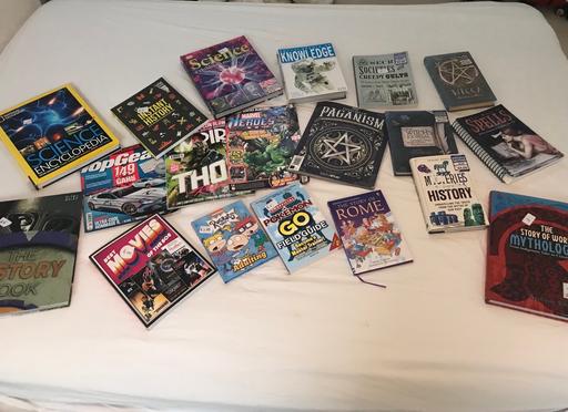 Buy & Sell Arborfield Cross Wokingham - Photos for Collection of general knowledge books