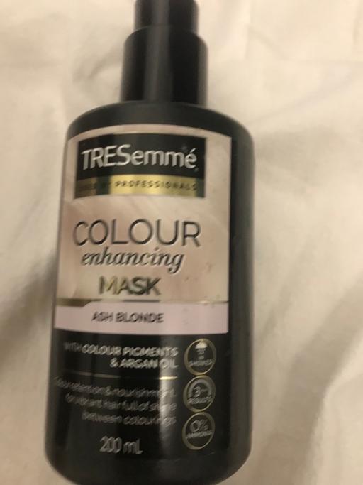 Buy & Sell Arborfield Cross Wokingham - Photos for Colour enhancing mask ash blonde