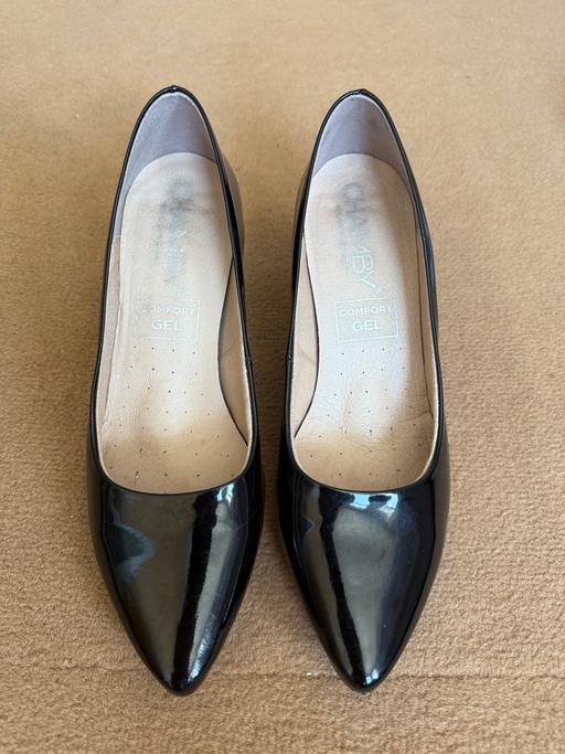 Buy & Sell Acton West London - Photos for Chamby Court Shoes