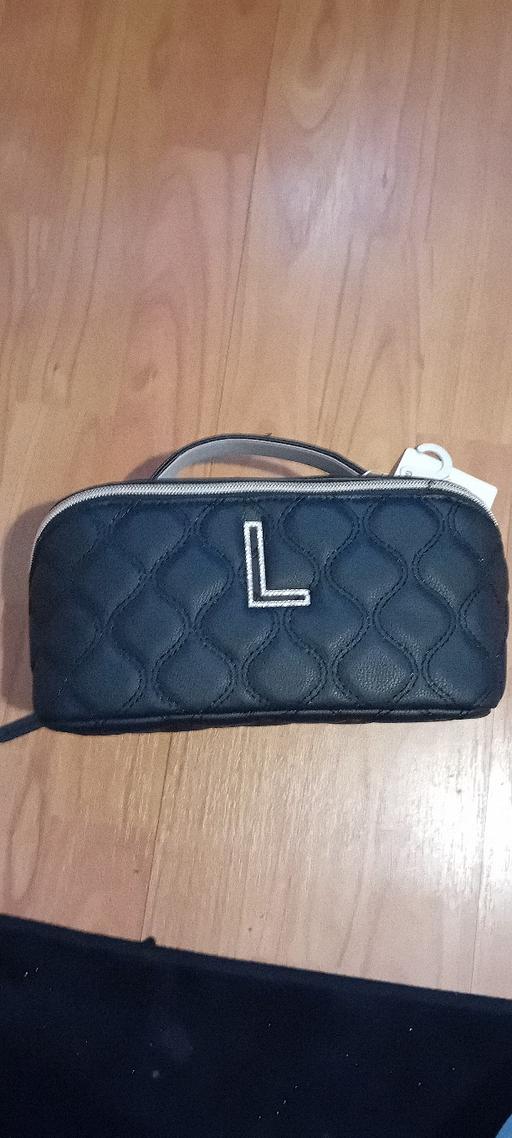 Buy & Sell Bilston Wolverhampton - Photos for brand new make-up bag