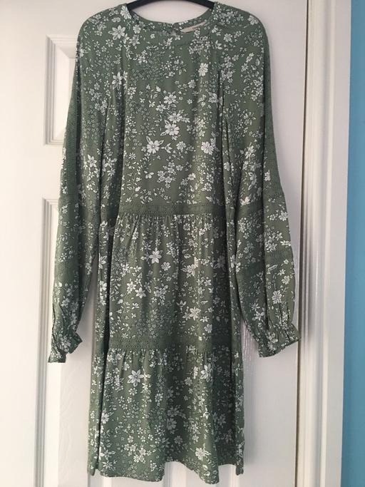 Buy & Sell Hasbury Dudley - Photos for Girls floral dress (12-13years)