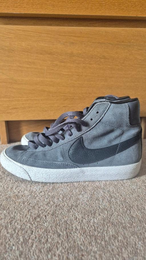 Buy & Sell East Acton West London - Photos for Grey Nike Dunk Trainers