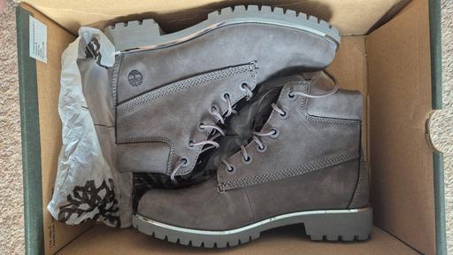 Buy & Sell East Acton West London - Photos for Timberland Grey Suede & Silver Boots