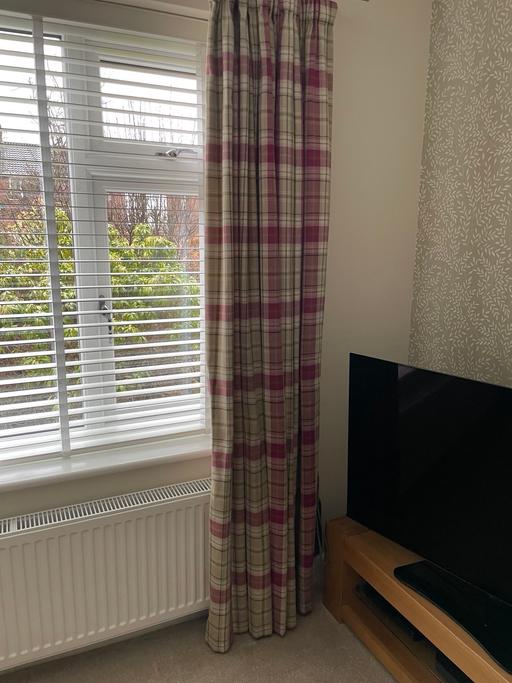 Buy & Sell Lower Stretton Warrington - Photos for Pair of Raspberry tartan curtains