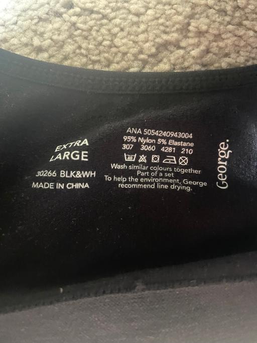 Buy & Sell Ynysddu Caerphilly - Wales - Photos for 2 sports bras size extra large