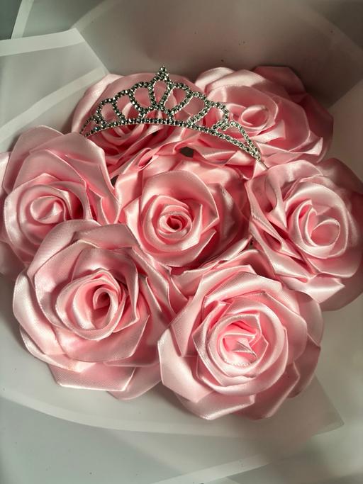 courses Canning Town East London - Photos for 7 pink handmade eternal roses
