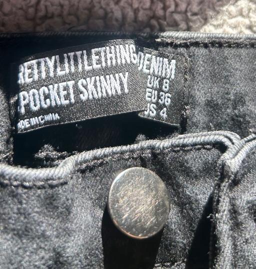 Buy & Sell Quinton Birmingham - Photos for Pretty little thing black ripped jeans