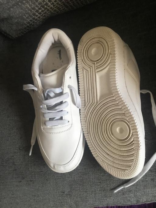 Buy & Sell Willenhall Walsall - Photos for Ladies white trainers size 5